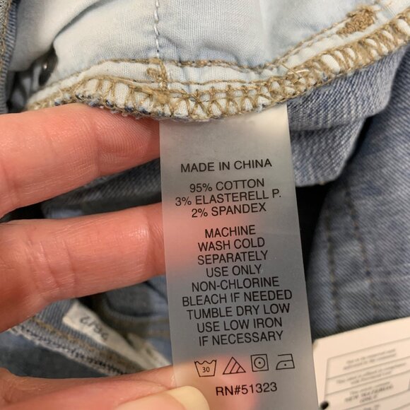 NEW Vince Camuto Women’s Blue Contrast Waistband Distressed Midrise Skinny Jeans - Picture 7 of 9